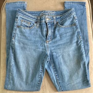 Jeans. Size 2/26R